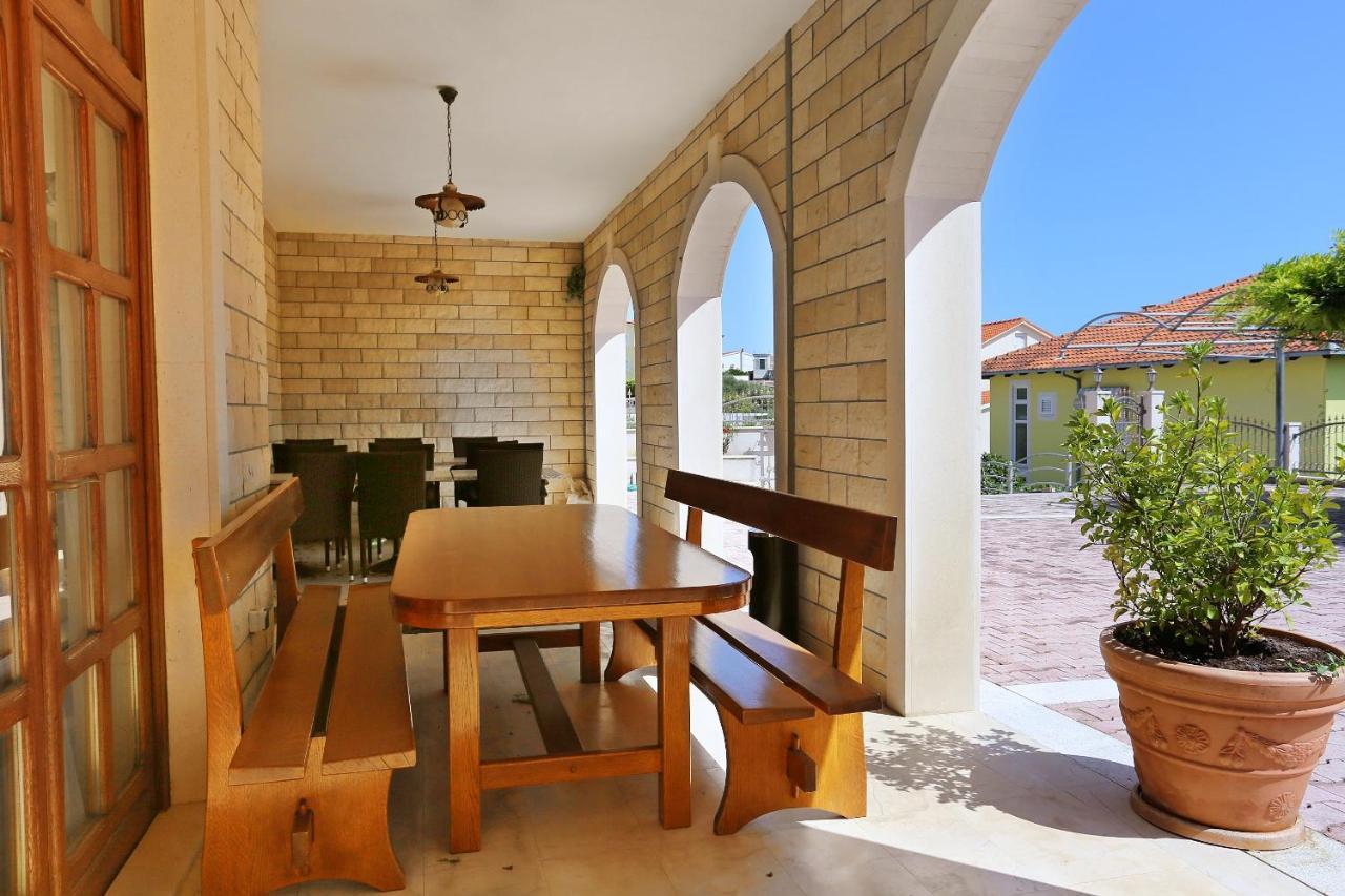 Apartments And Rooms With Parking Space Duce, Omis - 10303 Exterior foto