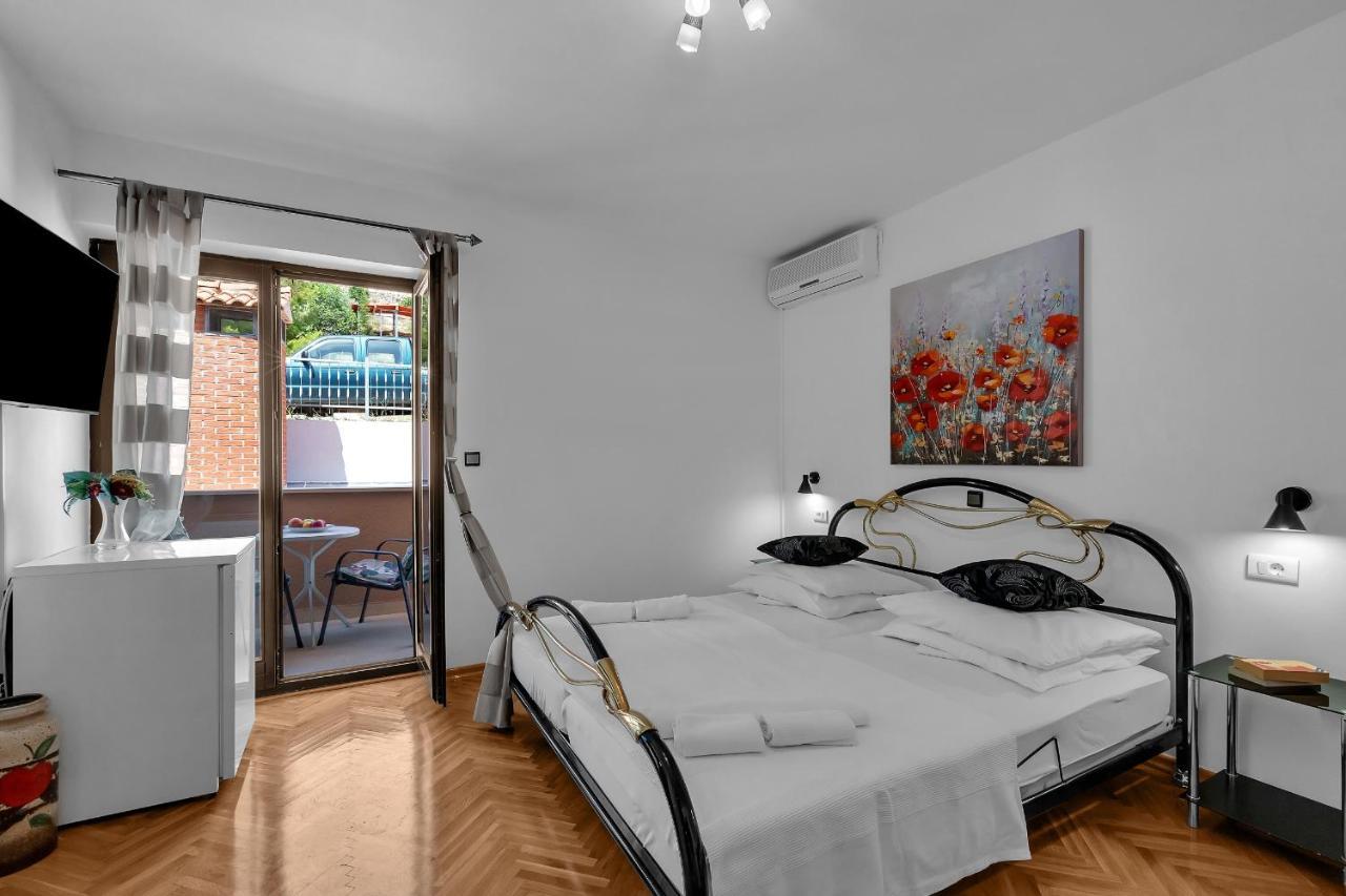 Apartments And Rooms With Parking Space Duce, Omis - 10303 Exterior foto